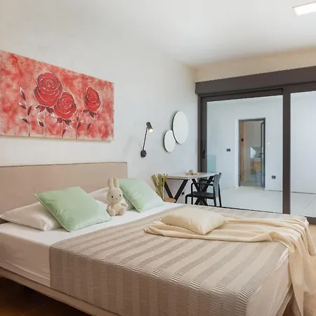 Vivi Rent - Old Olive Viii Vodnjan